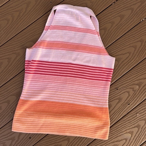 Axcess Pretty pink/orange color fade sweater tank top - Picture 9 of 9